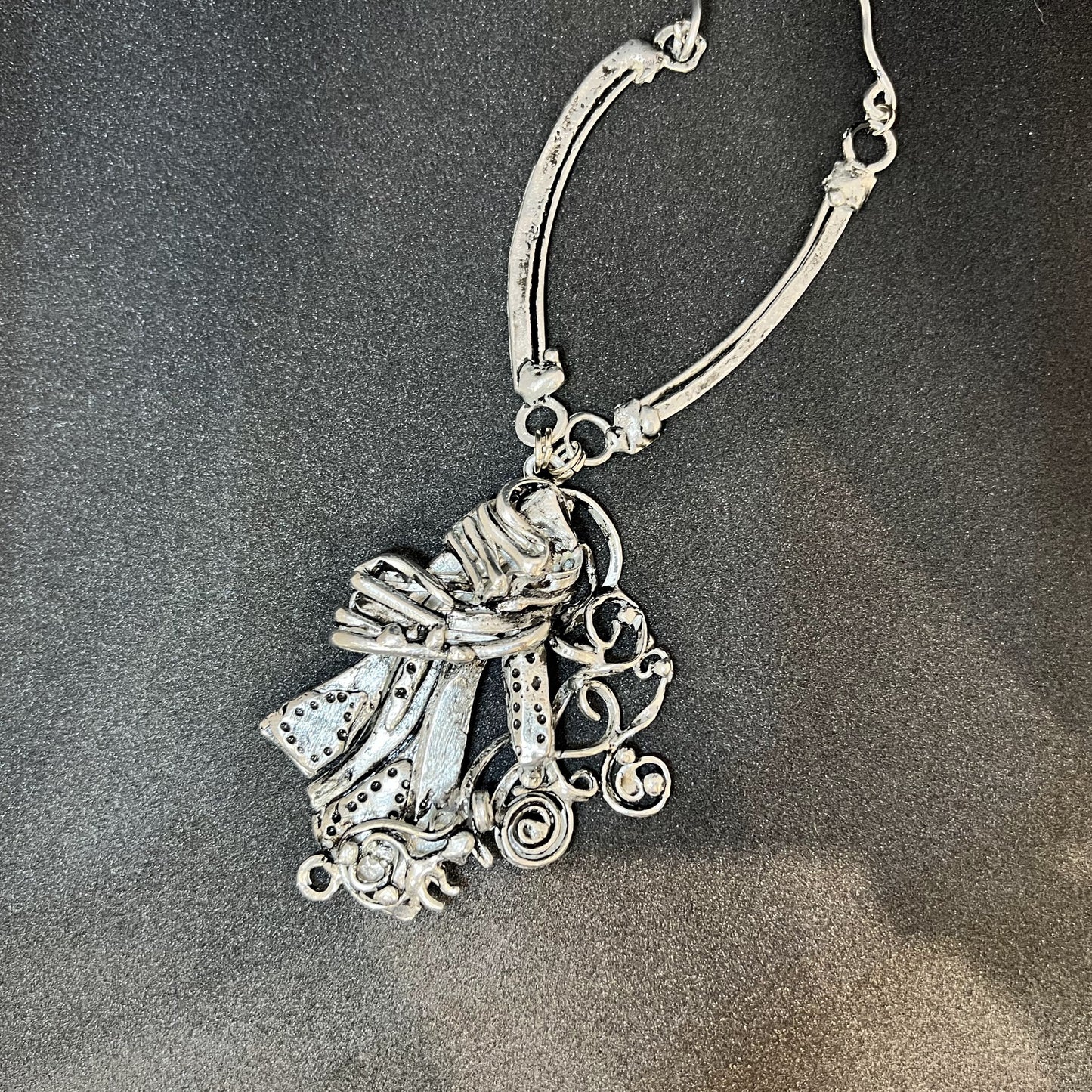 未来への首飾り