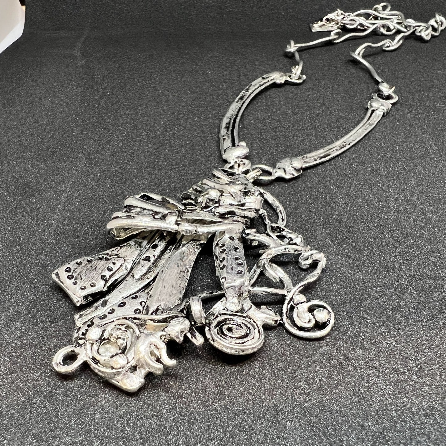 未来への首飾り